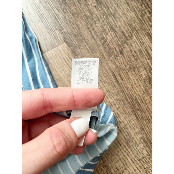 J. Jill Women Medium Blue White Striped Front Tie Button Down Tank Top Blouse - Picture 8 of 8